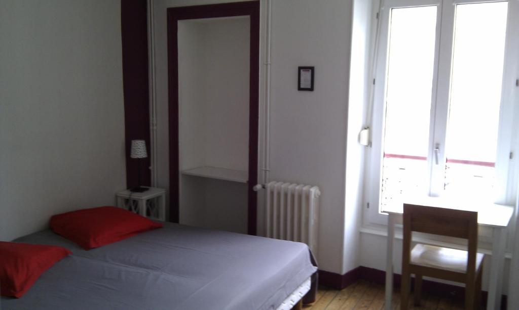 Select Hotel Le Mans Room photo